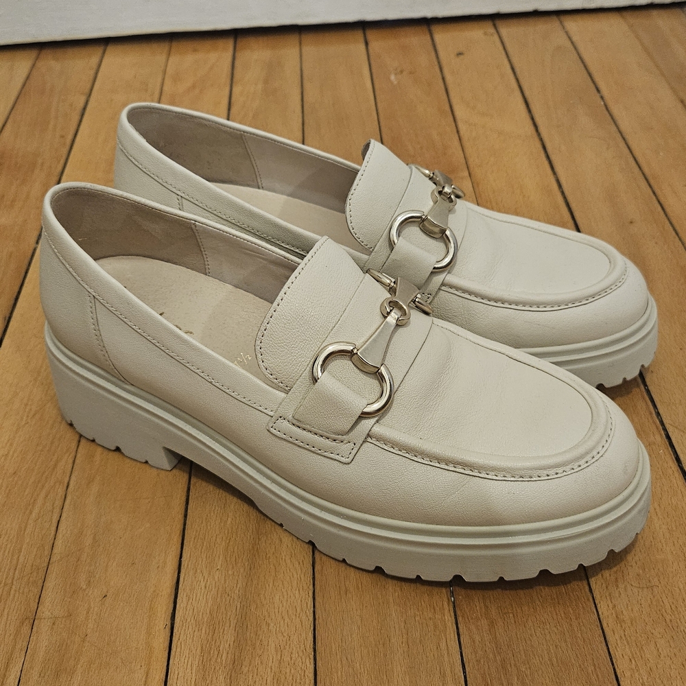 Gabor Off-White Loafers with Silver Buckle